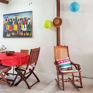 Maison De 2 A Pierre A 5 M De La Plage Avec Vue Sur La Mer Terrasse Amenagee Et Wifi Saint-Pierre